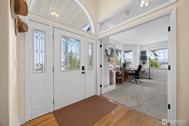 911 E Pacificview Drive, Bellingham, WA 98229