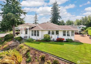 911 E Pacificview Drive, Bellingham, WA 98229