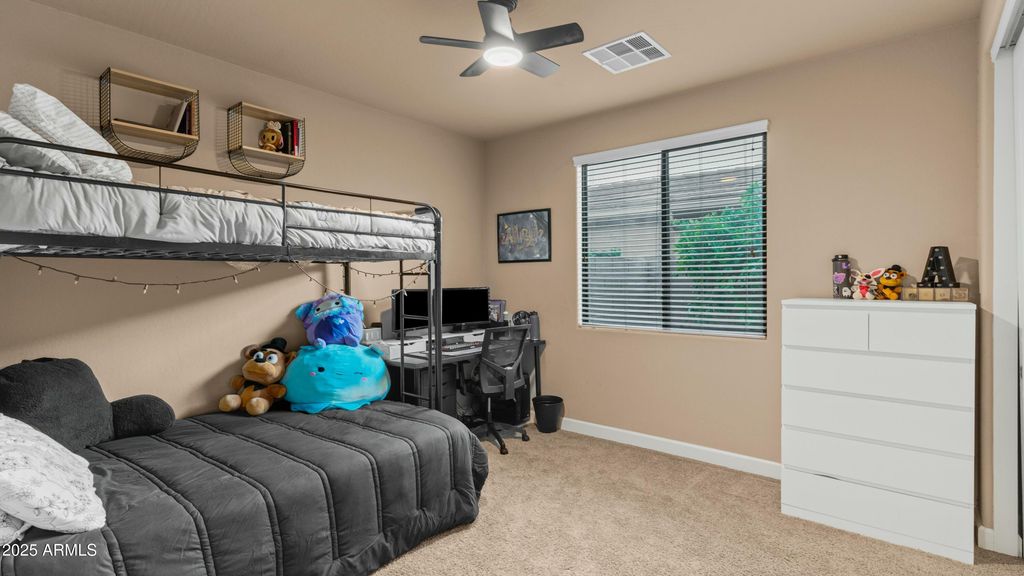 Image 33 of property listing at 15430 W SELLS Drive, Goodyear, AZ 85395