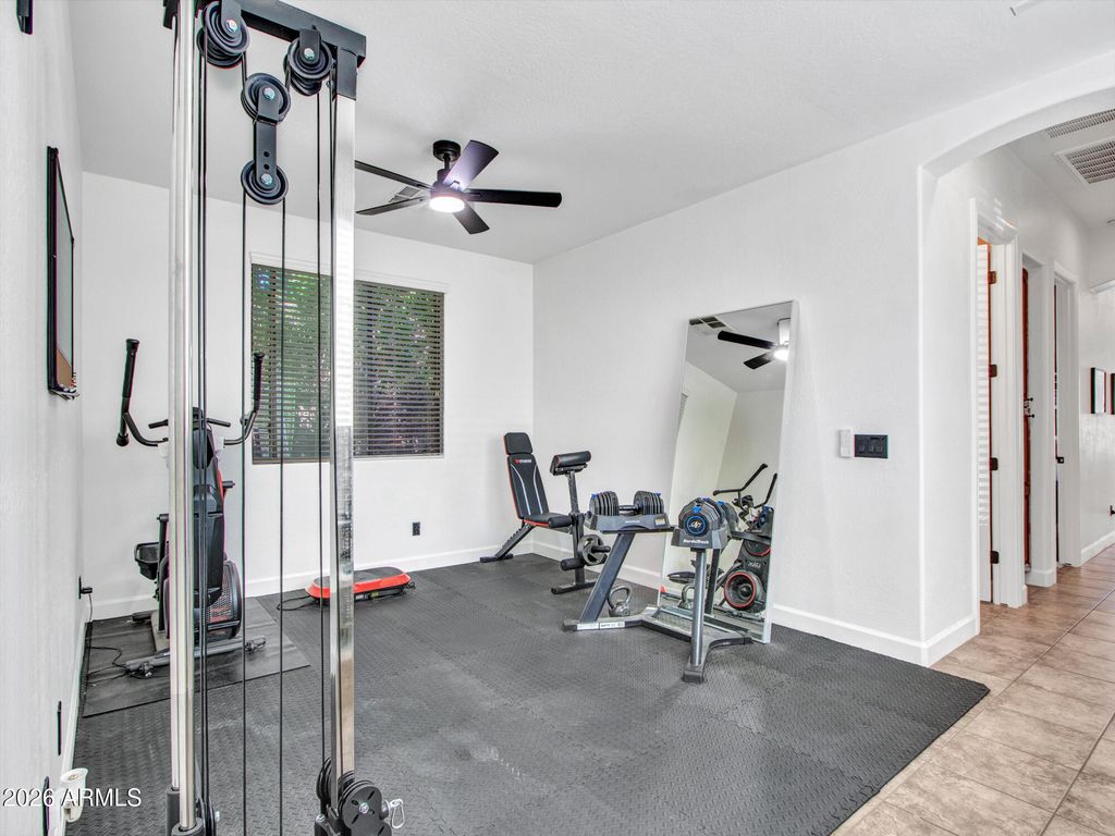 Image 35 of property listing at 15430 W SELLS Drive, Goodyear, AZ 85395