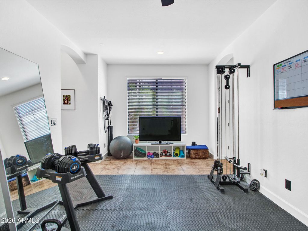 Image 36 of property listing at 15430 W SELLS Drive, Goodyear, AZ 85395