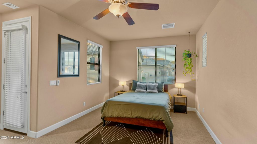 Image 40 of property listing at 15430 W SELLS Drive, Goodyear, AZ 85395