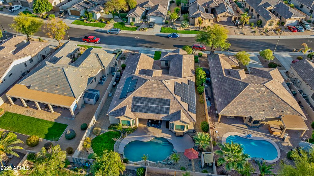 Image 65 of property listing at 15430 W SELLS Drive, Goodyear, AZ 85395