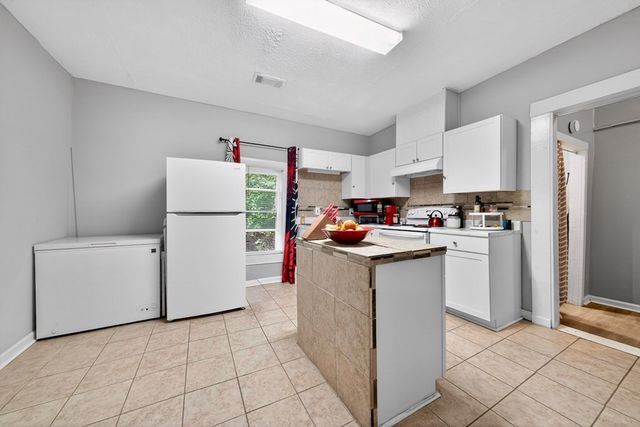 1102 18th Avenue, Phenix City, AL 36867
