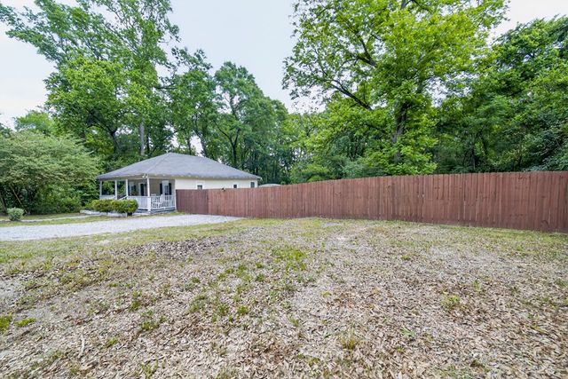 1102 18th Avenue, Phenix City, AL 36867