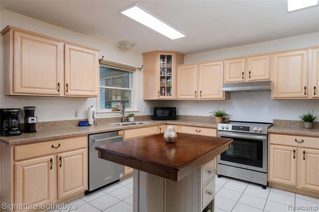 6460 Marble Lane, Flushing, MI 48433