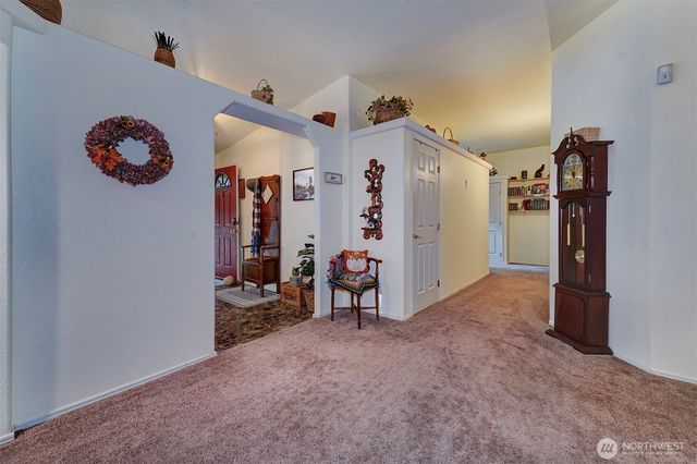 24028 Vinland Terrace NW, Poulsbo, WA 98370