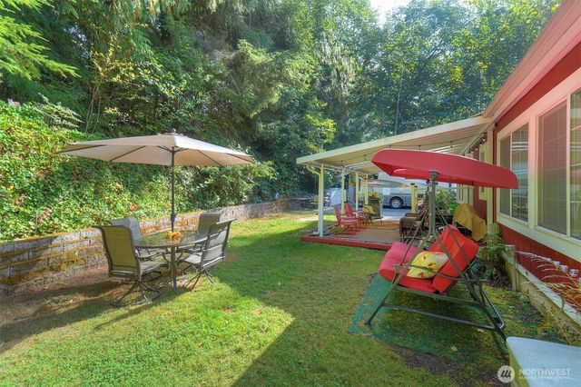 24028 Vinland Terrace NW, Poulsbo, WA 98370