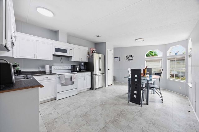 2995 THORNHILL ROAD, Winter Haven, FL 33880
