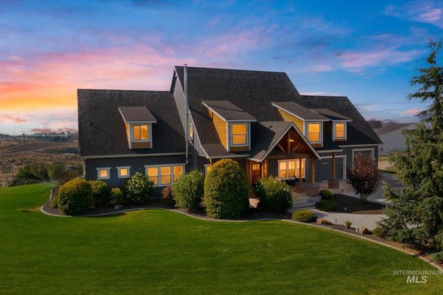 24746 Star Crest Ct, Middleton, ID 83644