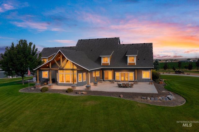24746 Star Crest Ct, Middleton, ID 83644