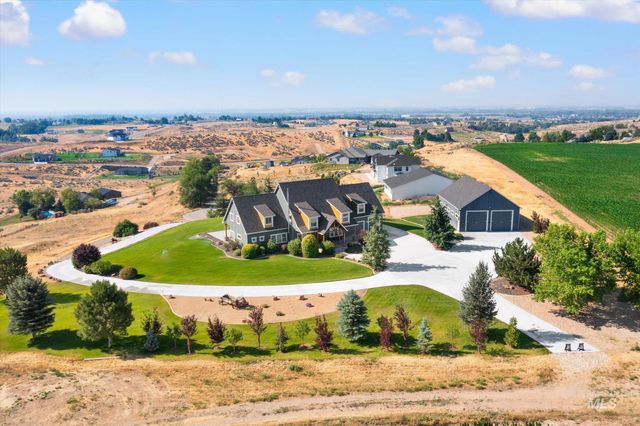 24746 Star Crest Ct, Middleton, ID 83644