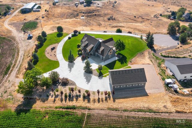 24746 Star Crest Ct, Middleton, ID 83644