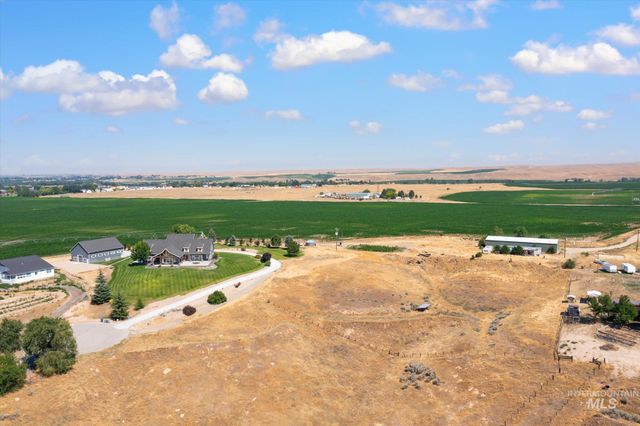 24746 Star Crest Ct, Middleton, ID 83644