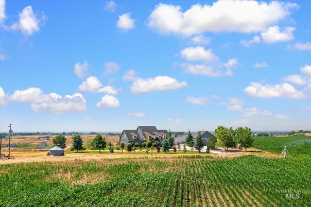 24746 Star Crest Ct, Middleton, ID 83644