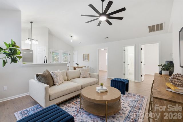 3432 Kelsey Emma Court, Charlotte, NC 28269