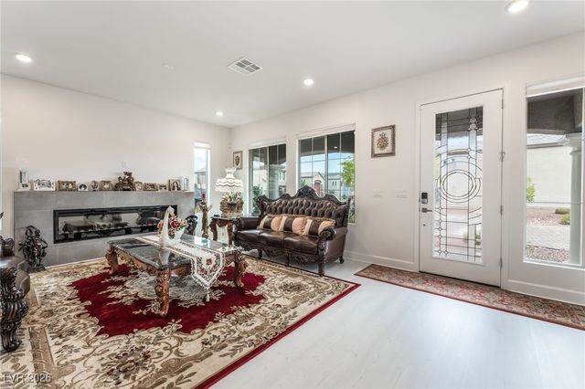 6439 Ghost Pines Court, Las Vegas, NV 89139