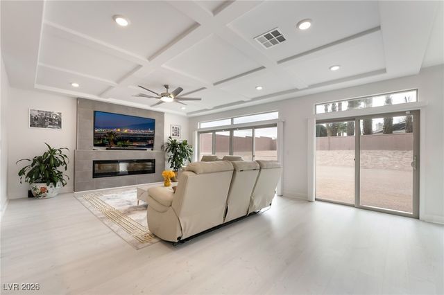 6439 Ghost Pines Court, Las Vegas, NV 89139