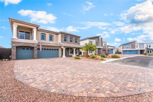 6439 Ghost Pines Court, Las Vegas, NV 89139