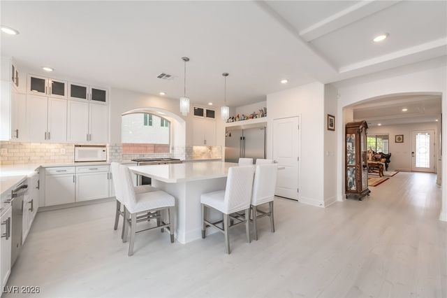 6439 Ghost Pines Court, Las Vegas, NV 89139