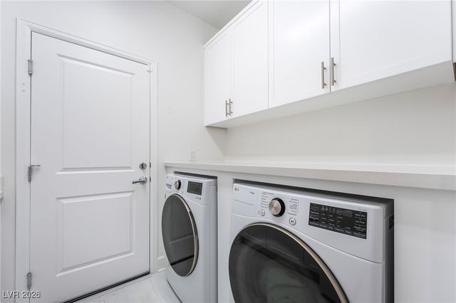 6439 Ghost Pines Court, Las Vegas, NV 89139