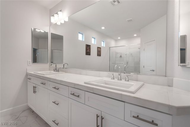 6439 Ghost Pines Court, Las Vegas, NV 89139