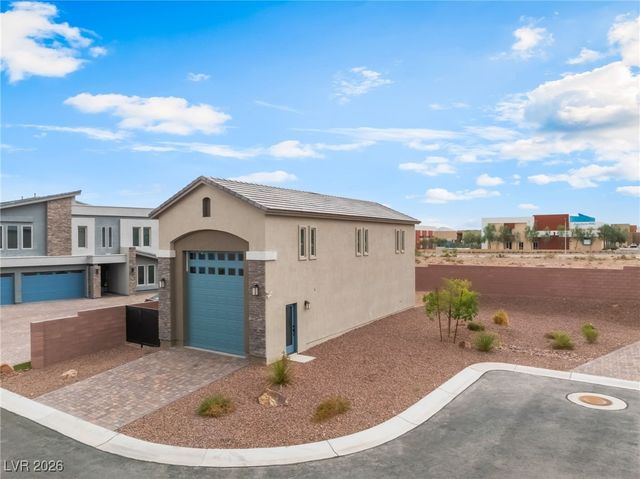 6439 Ghost Pines Court, Las Vegas, NV 89139