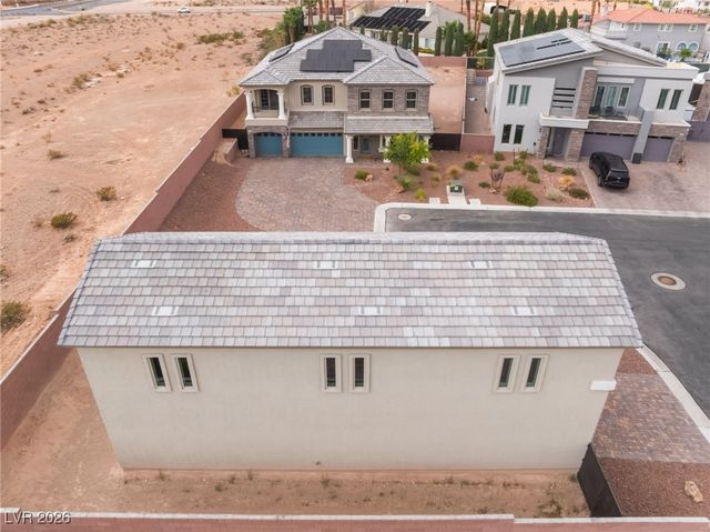 6439 Ghost Pines Court, Las Vegas, NV 89139