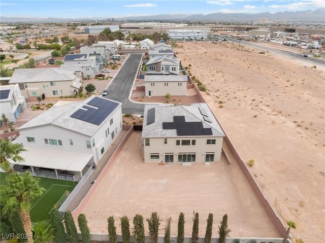 6439 Ghost Pines Court, Las Vegas, NV 89139