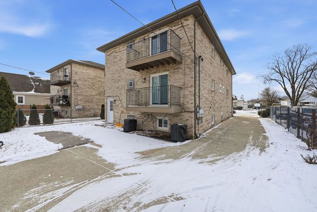 4311 N Grace Street 2, Schiller Park, IL 60176