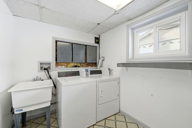 4311 N Grace Street 2, Schiller Park, IL 60176