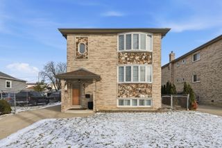 4311 N Grace Street 2, Schiller Park, IL 60176