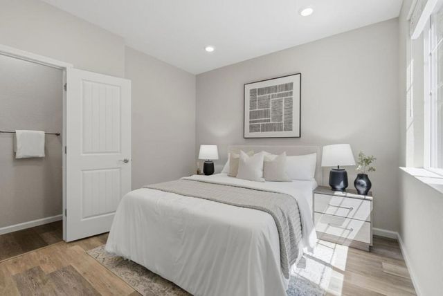 24533 Blossom Acre Way, Hayward, CA 94544