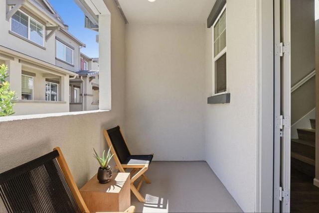 24533 Blossom Acre Way, Hayward, CA 94544
