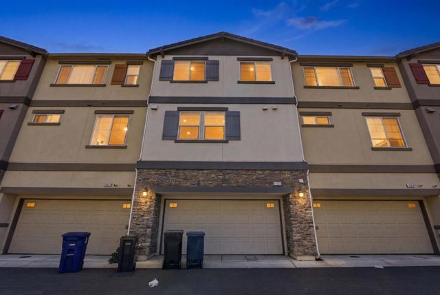 24533 Blossom Acre Way, Hayward, CA 94544