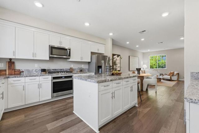 24533 Blossom Acre Way, Hayward, CA 94544