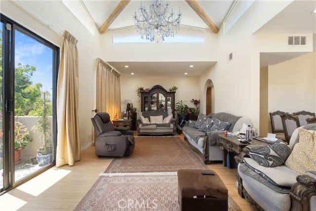 2175 S Beverly Glen 406, Los Angeles, CA 90025