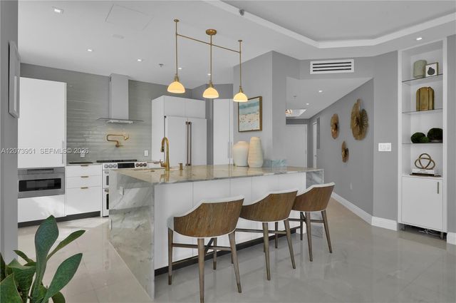 4201 Collins Avenue 401, Miami Beach, FL 33140