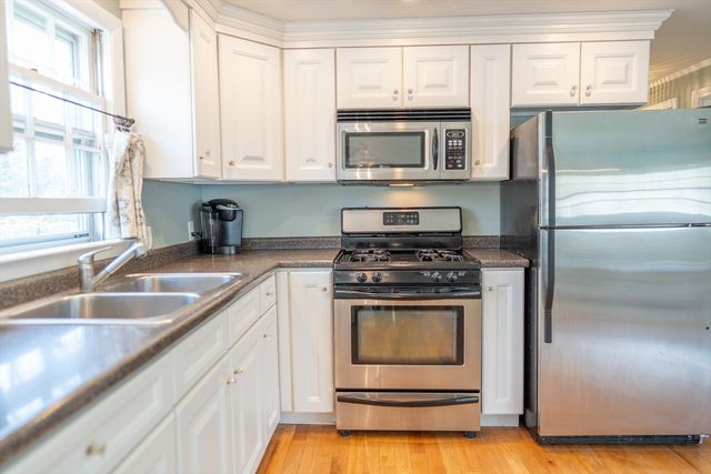 154 Bayridge Dr, Dennis, MA 02660