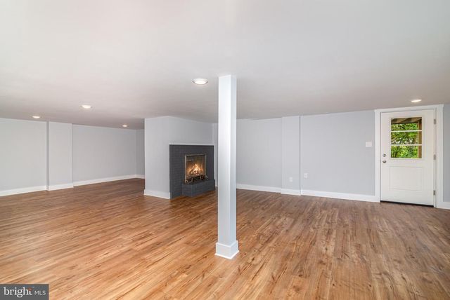 515 N PROGRESS AVE, Harrisburg, PA 17109