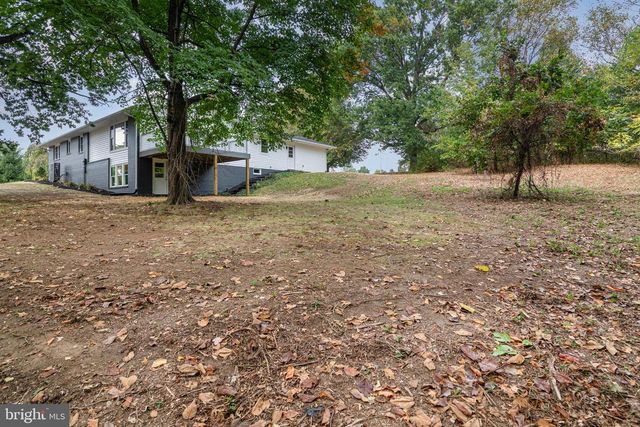 515 N PROGRESS AVE, Harrisburg, PA 17109