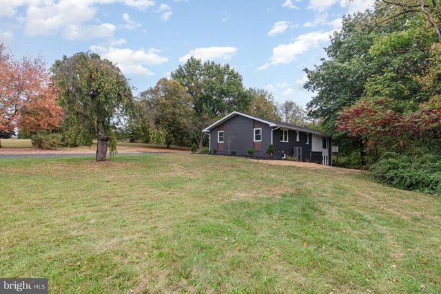 515 N PROGRESS AVE, Harrisburg, PA 17109