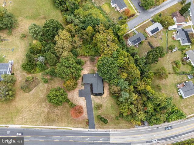 515 N PROGRESS AVE, Harrisburg, PA 17109