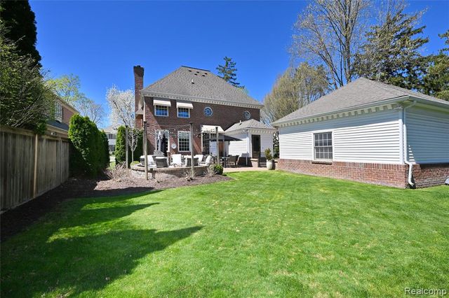 364 Chesterfield Avenue, Birmingham, MI 48009