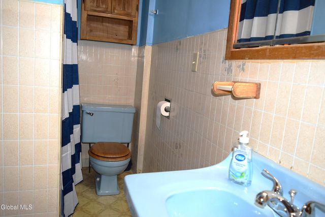 106 Continental Avenue, Cohoes, NY 12047