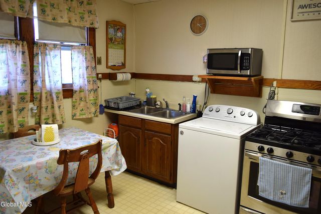 106 Continental Avenue, Cohoes, NY 12047