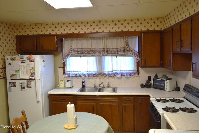 106 Continental Avenue, Cohoes, NY 12047