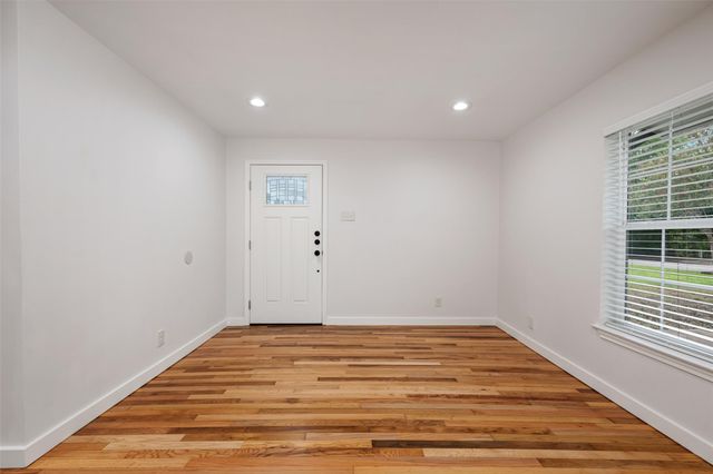 1806 Mohle DR, Austin, TX 78703