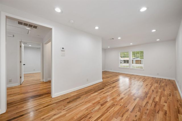 1806 Mohle DR, Austin, TX 78703
