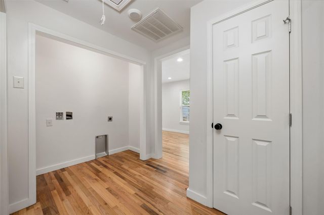 1806 Mohle DR, Austin, TX 78703